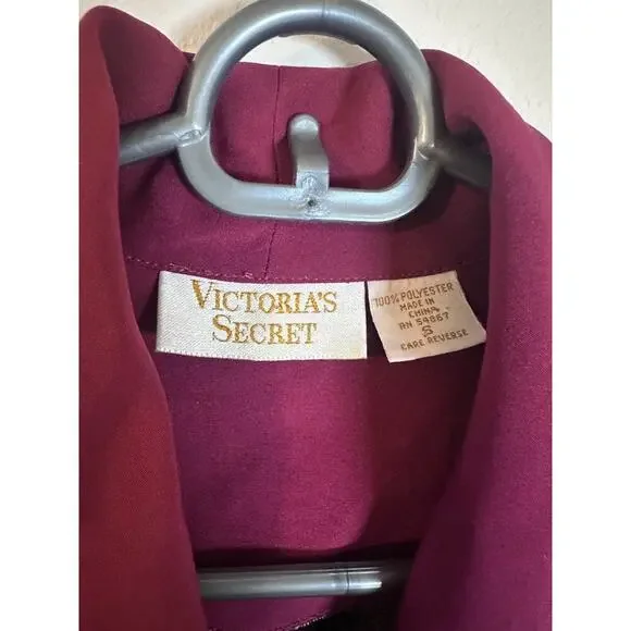 Vintage Small Victoria’s Secret Gold Label Pajama Set Satin Paisley Red Gold - Picture 4 of 10